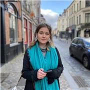 Diplômée d'une Licence d'Anglais-Allemand pour cours de Langues
